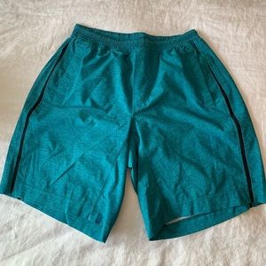 Men’s Lululemon Pacebreaker 9” lined shorts